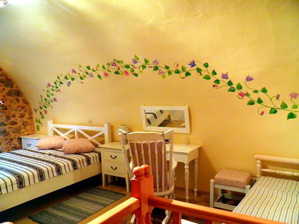 To Petradi Apartment Avgonima Стая снимка